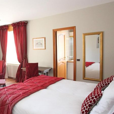 Saint Graal Bed and Breakfast Chamant Rum bild