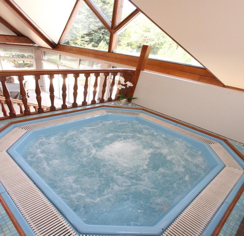 Saint Graal Bed and Breakfast Chamant Exteriör bild