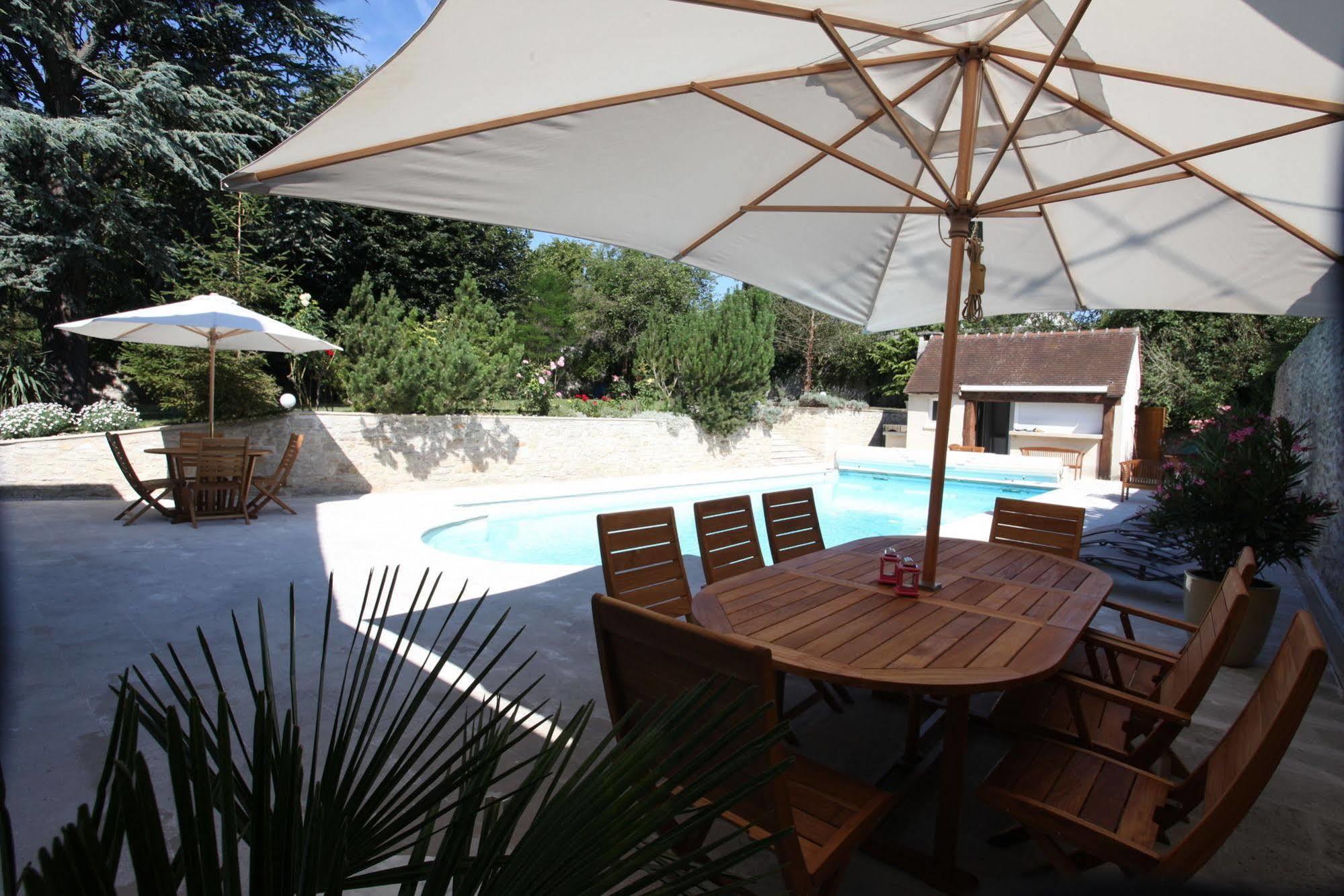 Saint Graal Bed and Breakfast Chamant Exteriör bild