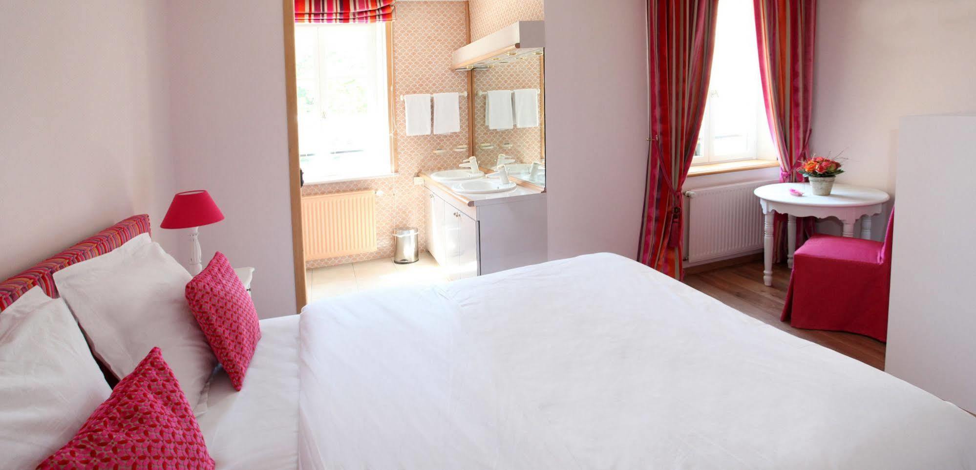 Saint Graal Bed and Breakfast Chamant Exteriör bild